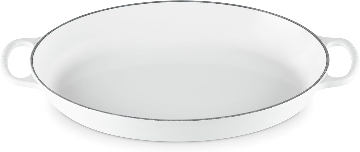 Le Creuset Enameled Cast Iron Signature Oval Baker, 3 qt., White