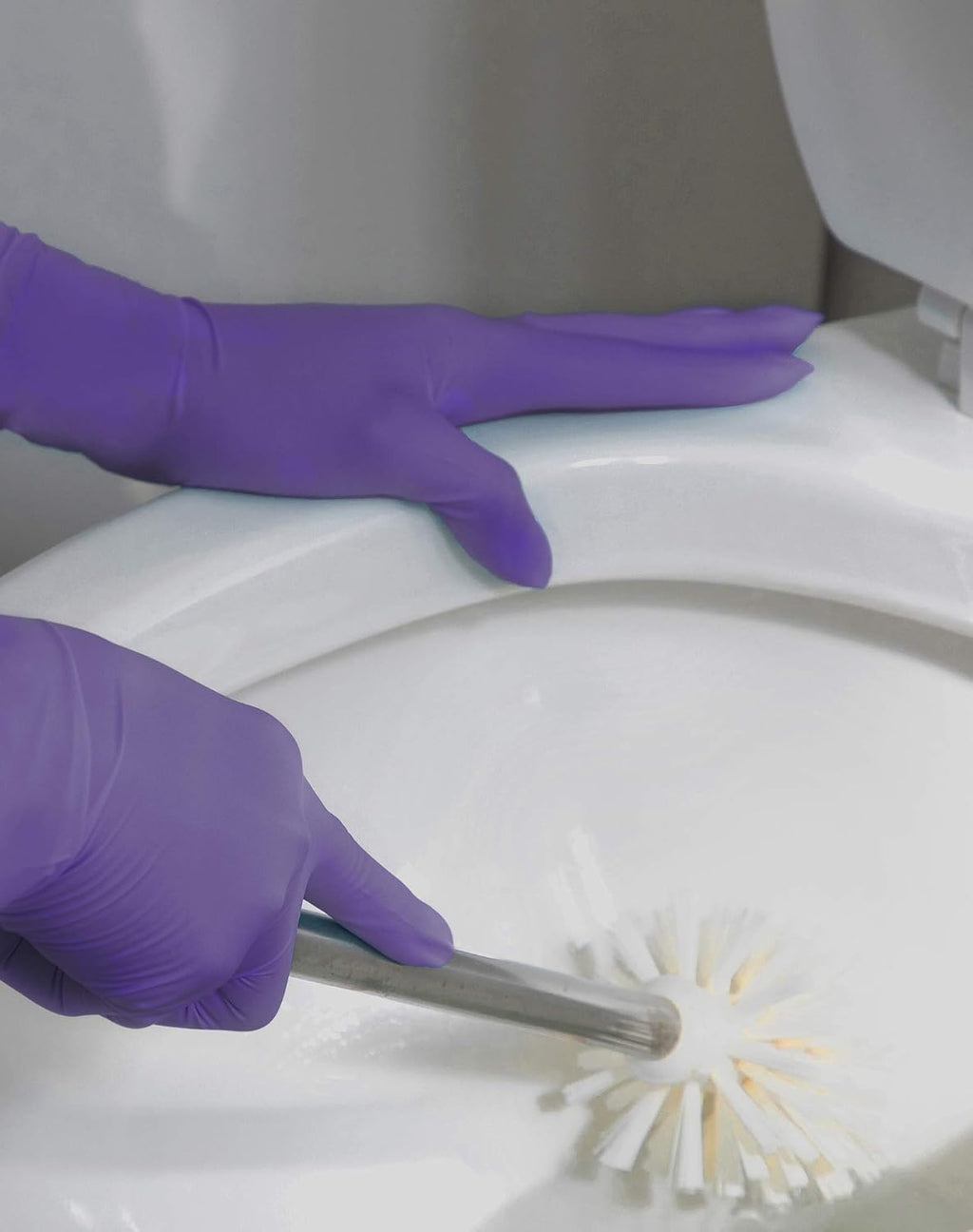 HALYARD PURPLE NITRILE* Exam Gloves, Powder-Free, Extended 16' Cuff, 11 mil, Medium, 44993 (Case of 400)