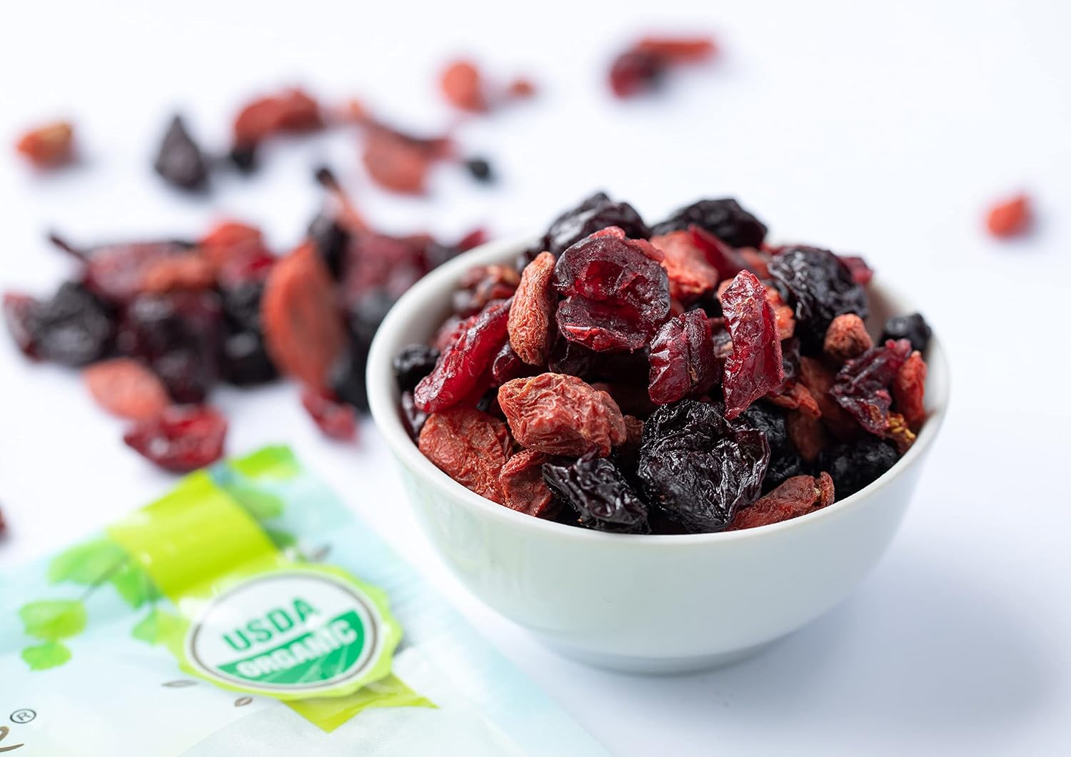 Food to Live - Organic Yummy Berries Mix, 8 Pounds - A Blend of Non-GMO Dried Cranberries, Blueberries, Cherries, Goji Berries, Vegan