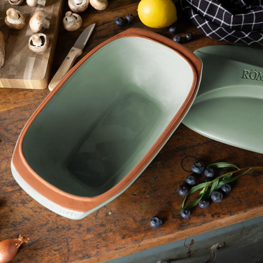Romertopf Culinario Clay Roaster | Non-Stick Dutch Oven | Healthy Pot Cooking | Clay Baker | Versatile Cooking Vessel - 3.2 Quart (3 Liters) For Up To 4 People - Green