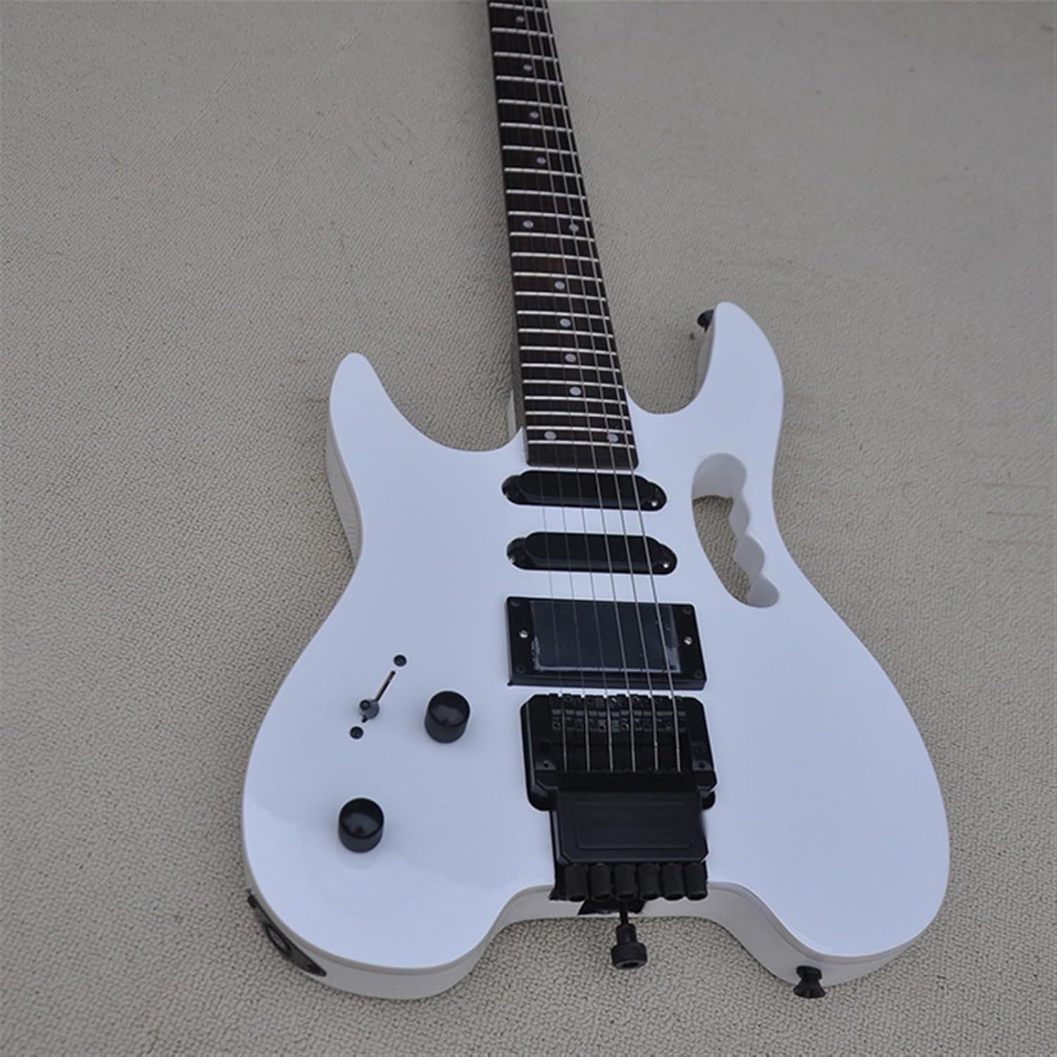 Left Handed White 39 Inches 24 Frets Headless Electric Guitar with Rosewood Fretboard Professional Headless Guitar