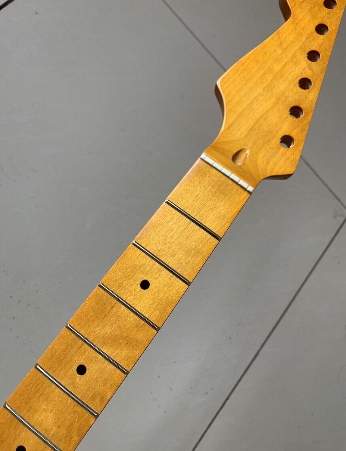Left - handed yellow guitar neck 22 fret 25.5 'maple fingerboard gloss