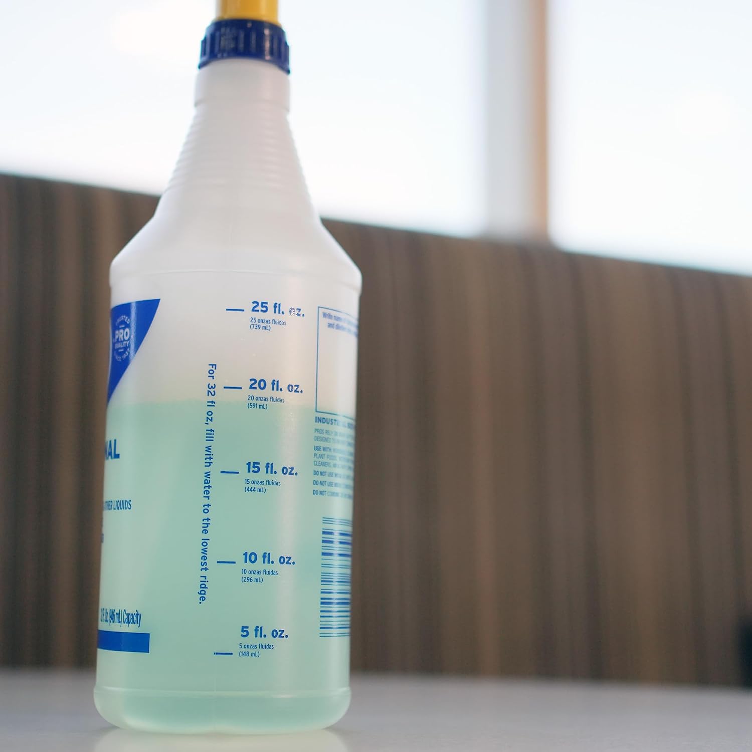 Zep Professional Sprayer Bottle - 32 oz (Case of 36) - HDPRO36 - Versatile Adjustable Nozzle, With A Fine Mist or Powerful Spray; Refillable For Diluted Concentrate