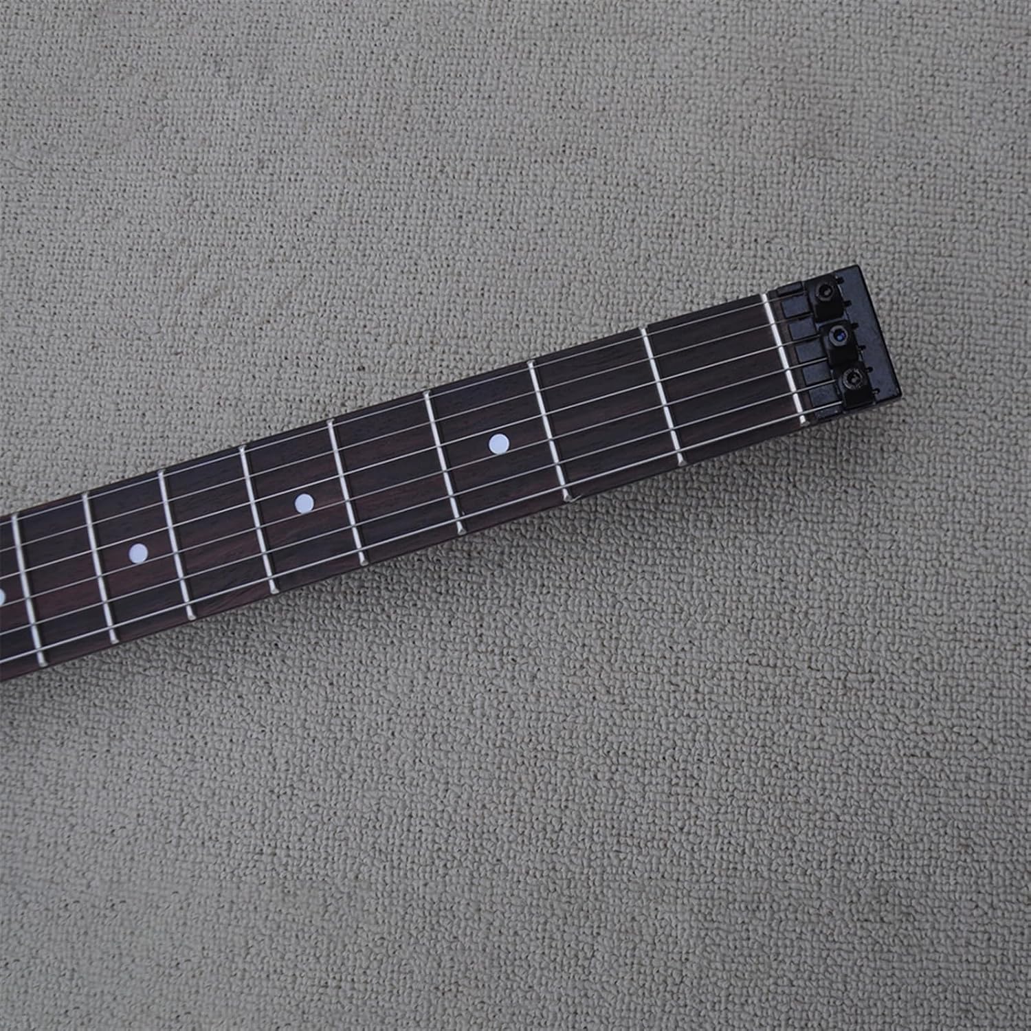 Left Handed White 39 Inches 24 Frets Headless Electric Guitar with Rosewood Fretboard Professional Headless Guitar