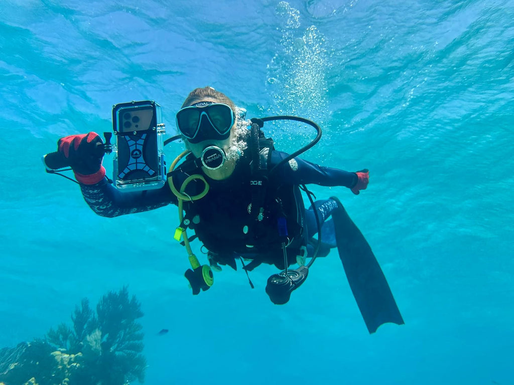 ProShot Dive 2.0 – Waterproof iPhone Housing, Rated to 130 ft, Compatible with All iPhones, Underwater Camera Case for Diving and Snorkeling. (Fits All iPhones Including 17 Pro & 17 Pro Max)