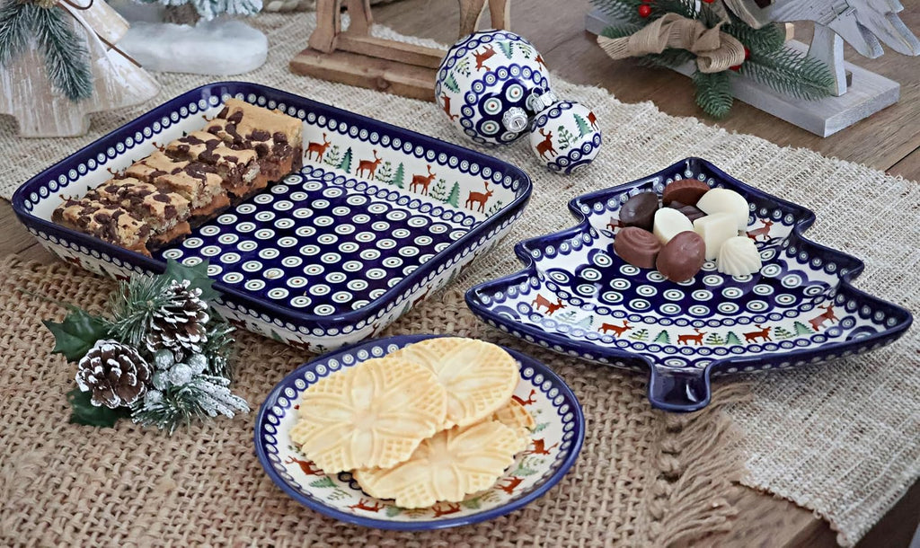 Blue Rose Polish Pottery - Blue Reindeer Pine Medium Rectangular Baker - 12' x 9.75' - Unique, Dishwasher Safe, & Durable Bakeware